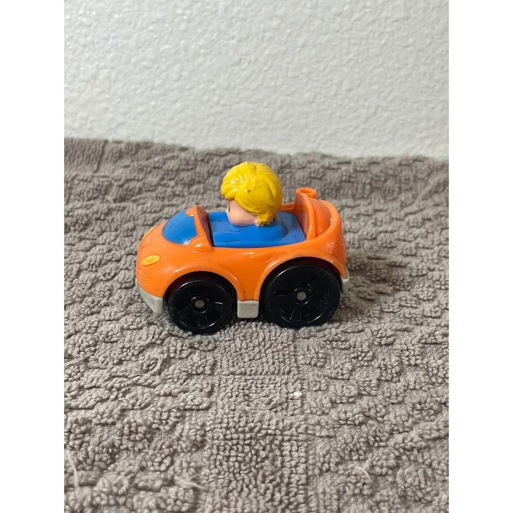 Fisher-Price Little People Orange Good Convertible Driver 2015 Toy Car Unisex OS